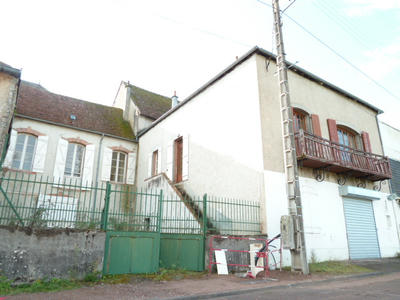 Maison de village - 189 m² - 6 pièces