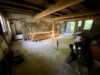 Maison - 190 m² - 6 pièces