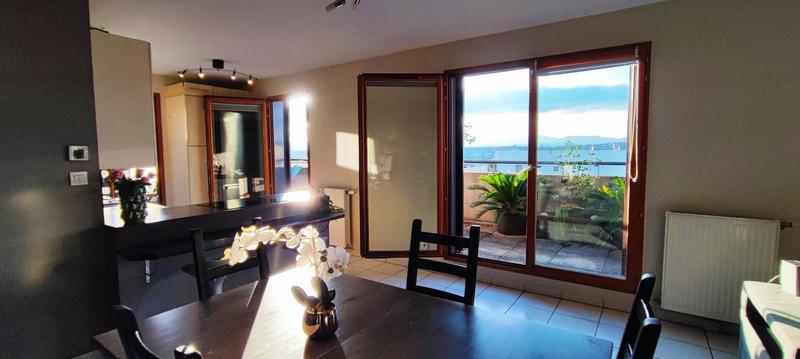 Appartement - 77 m² - 4 pièces