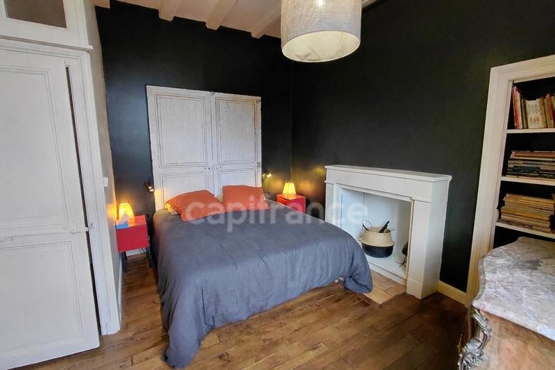 Maison - 270 m² - 7 pièces