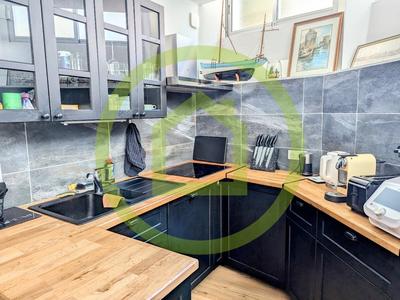 Appartement ancien - 72 m² - 3 pièces