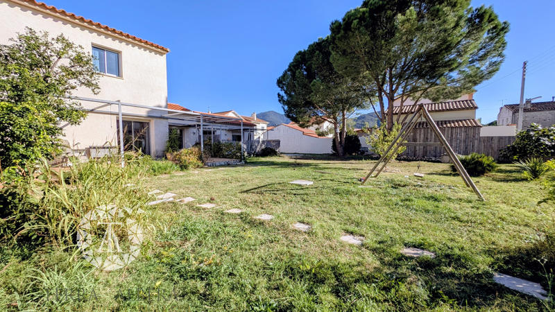 Villa - 259 m² - 7 pièces