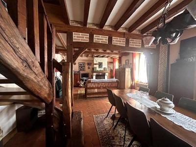 Maison ancienne - 172 m² - 10 pièces