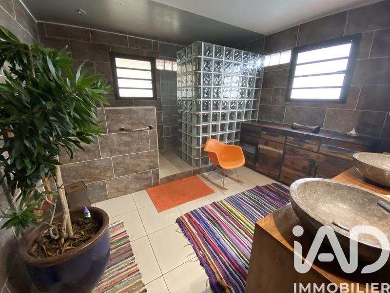 Maison - 237 m² - 8 pièces