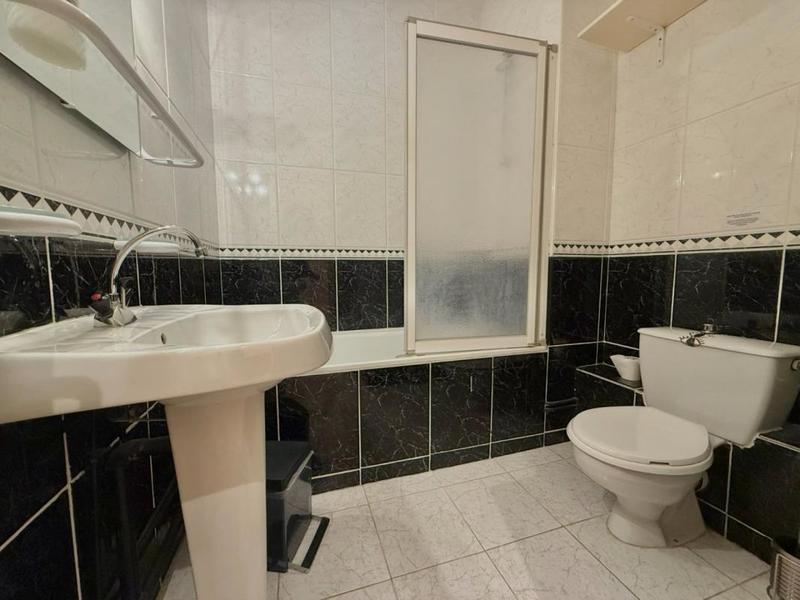 Appartement - 102 m² - 4 pièces