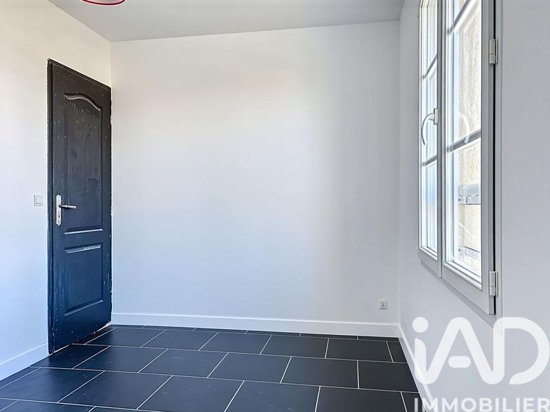 Maison - 202 m² - 8 pièces