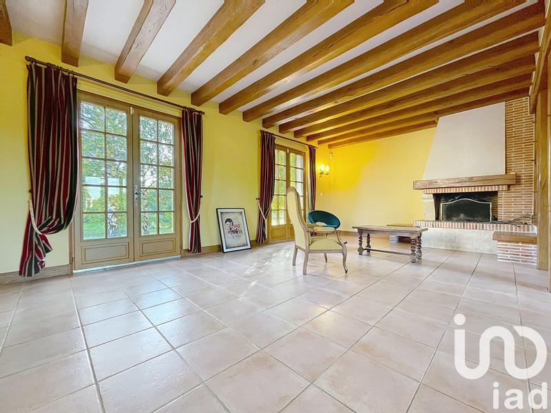 Maison - 239 m² - 10 pièces
