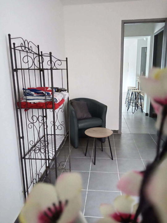 Appartement - 75 m² - 3 pièces