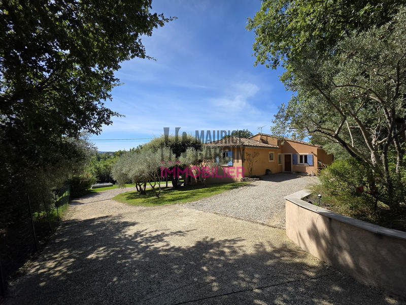 Maison - 234 m² - 6 pièces