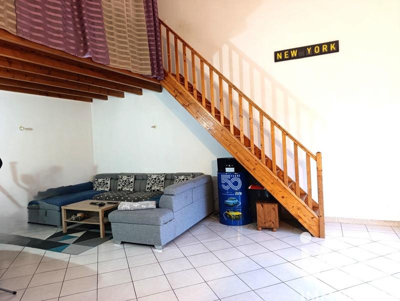 Maison - 205 m² - 10 pièces