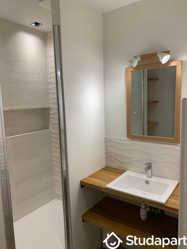 Chambre - 9 m² - 1 pièce