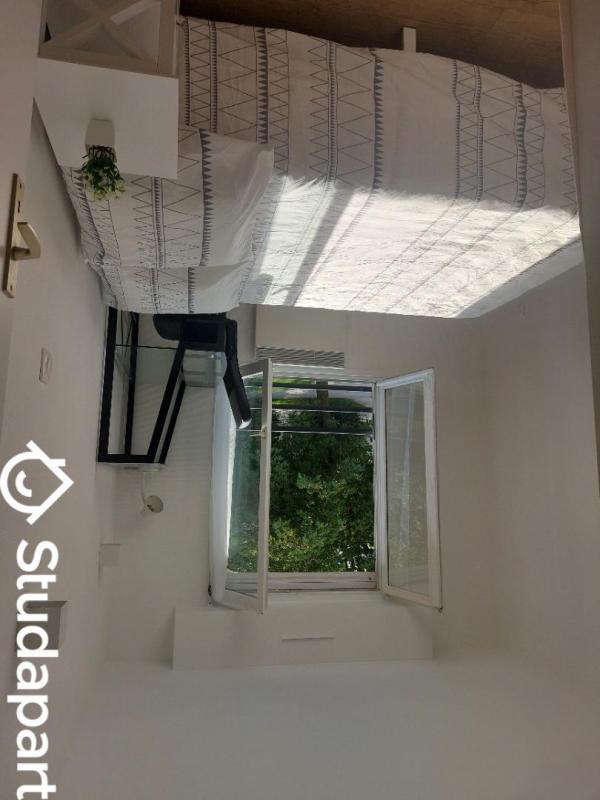 Chambre - 9 m² - 1 pièce