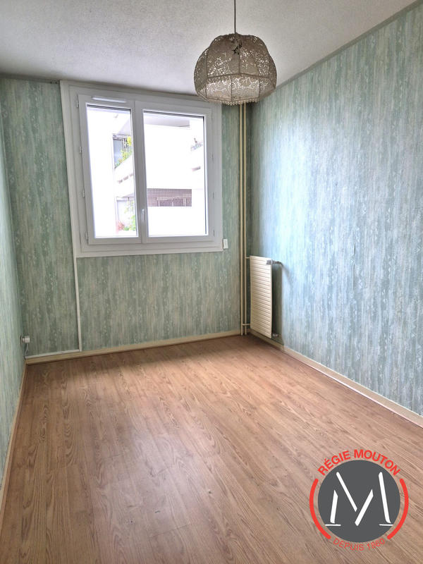 Appartement - 103 m² - 5 pièces