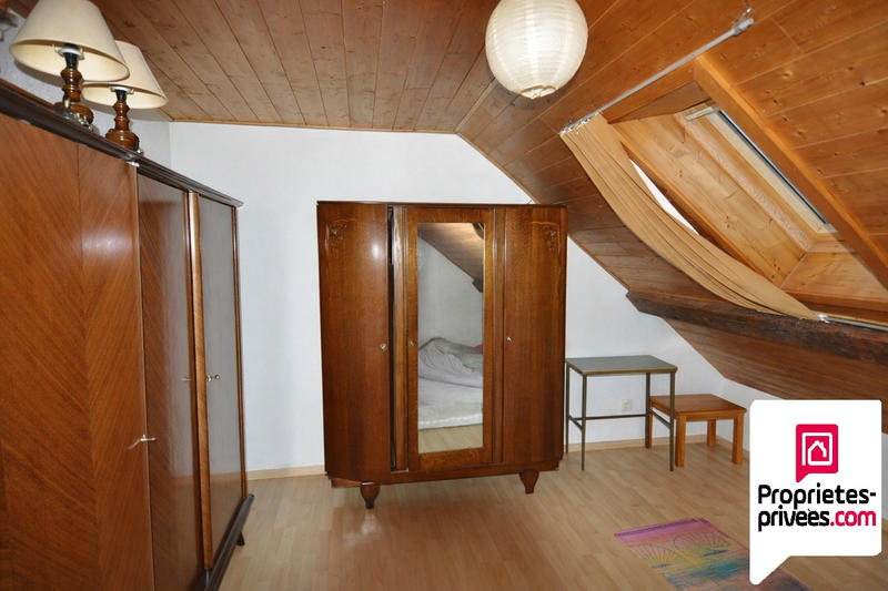 Corps de ferme - 245 m² - 9 pièces