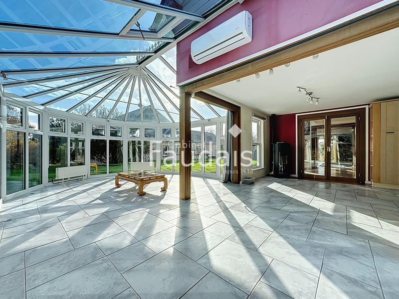 Maison - 189 m² - 6 pièces