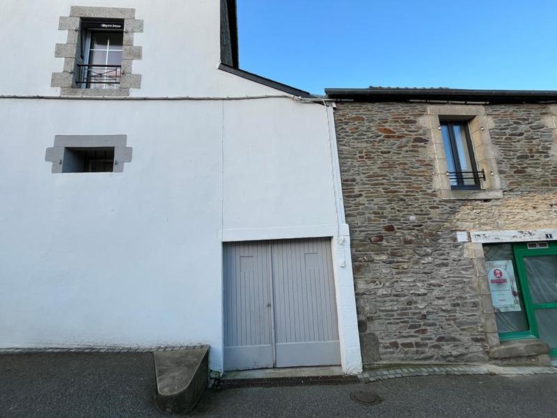 Maison - 120 m² - 2 pièces