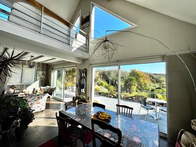 Maison - 125 m² - 6 pièces