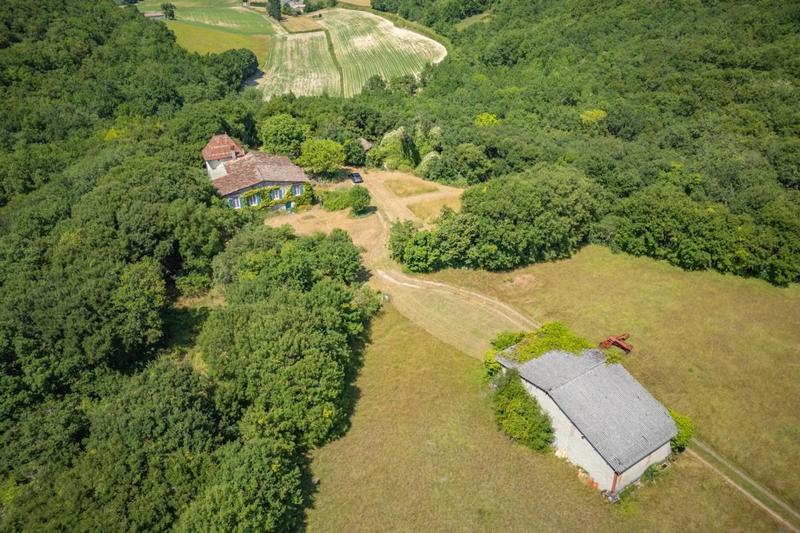 Propriété - 186 m² - 5 pièces