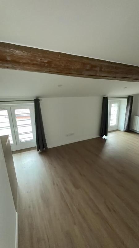 Studio - 14 m² - 1 pièce