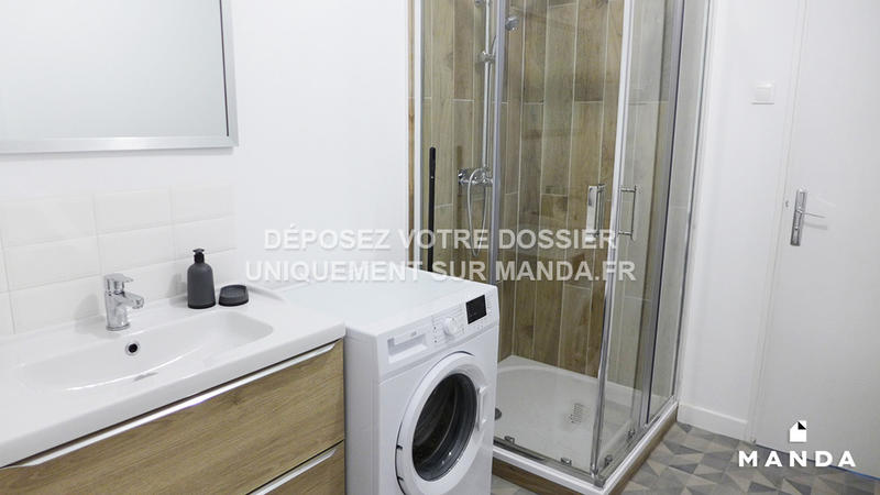 Chambre - 9 m² - 6 pièces