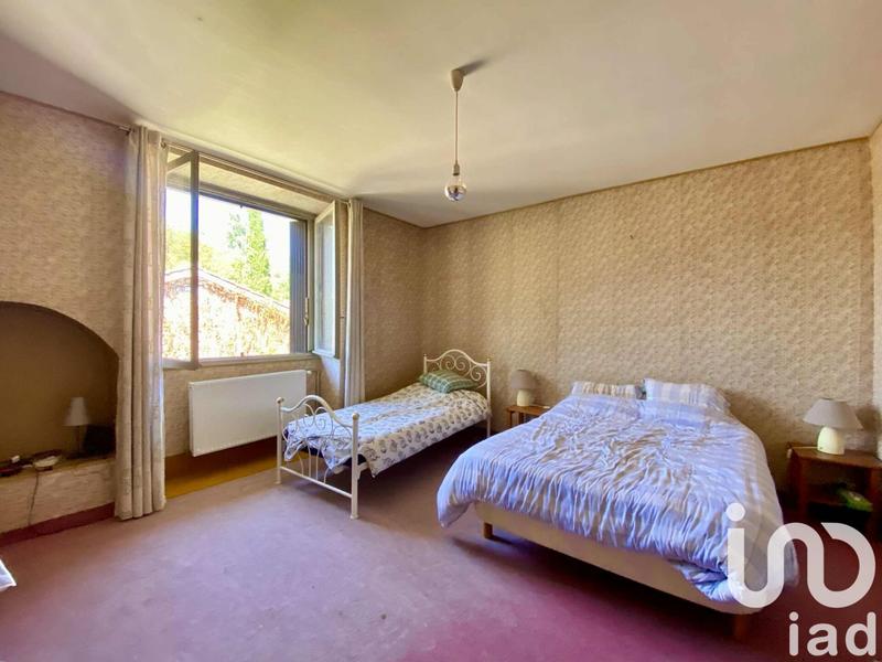 Maison - 240 m² - 10 pièces