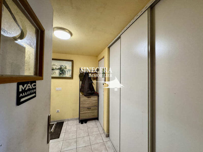 Maison - 200 m² - 10 pièces