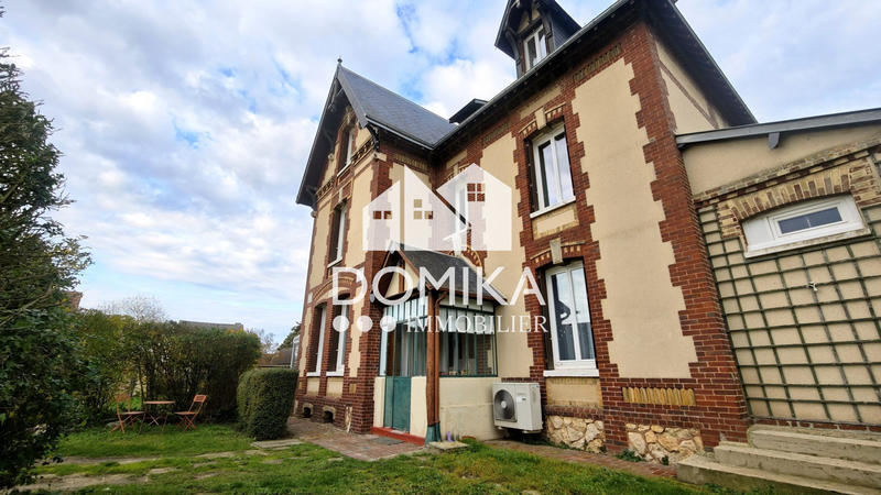 Maison - 178 m² - 8 pièces