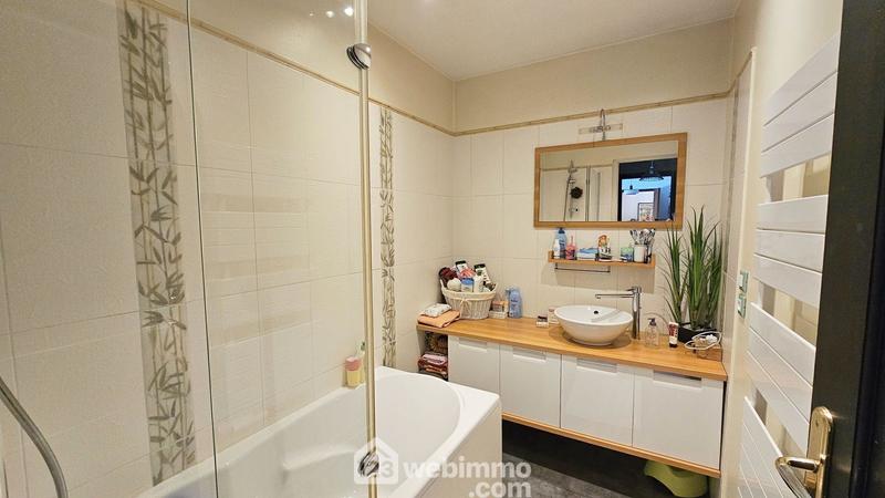 Maison - 183 m² - 7 pièces