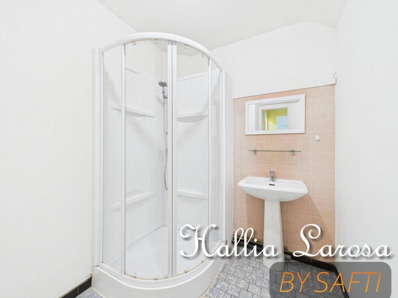 Maison - 177 m² - 7 pièces