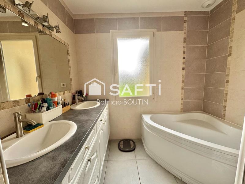 Maison - 155 m² - 6 pièces