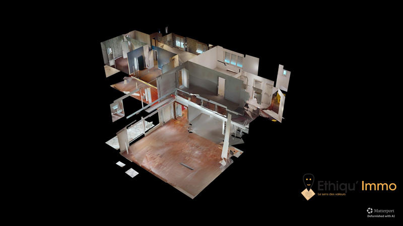 Maison - 385 m² - 9 pièces