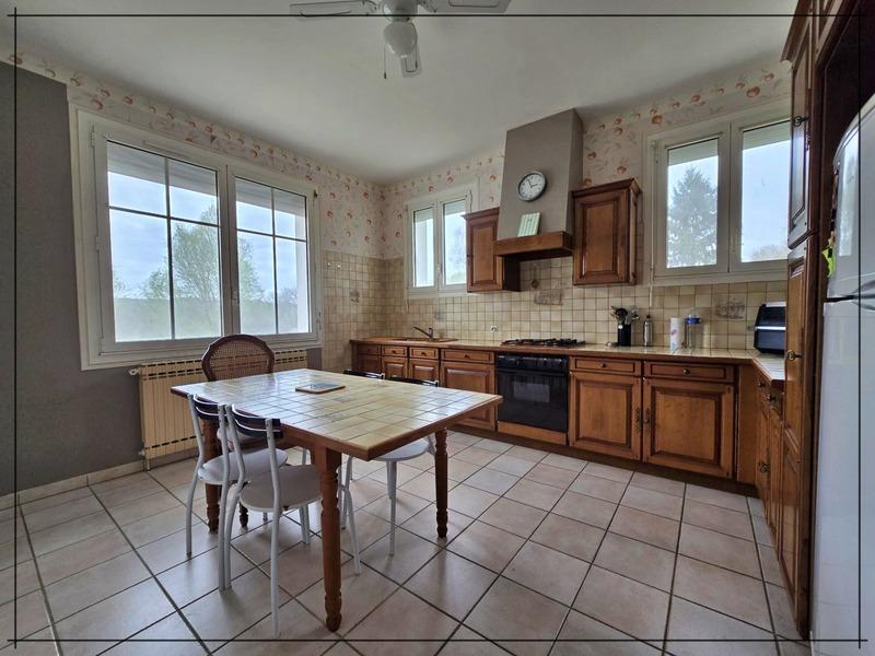 Maison - 160 m² - 5 pièces