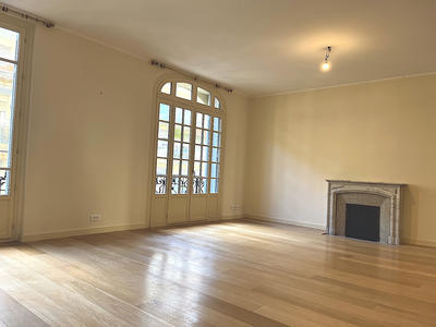 Appartement - 93 m² - 3 pièces