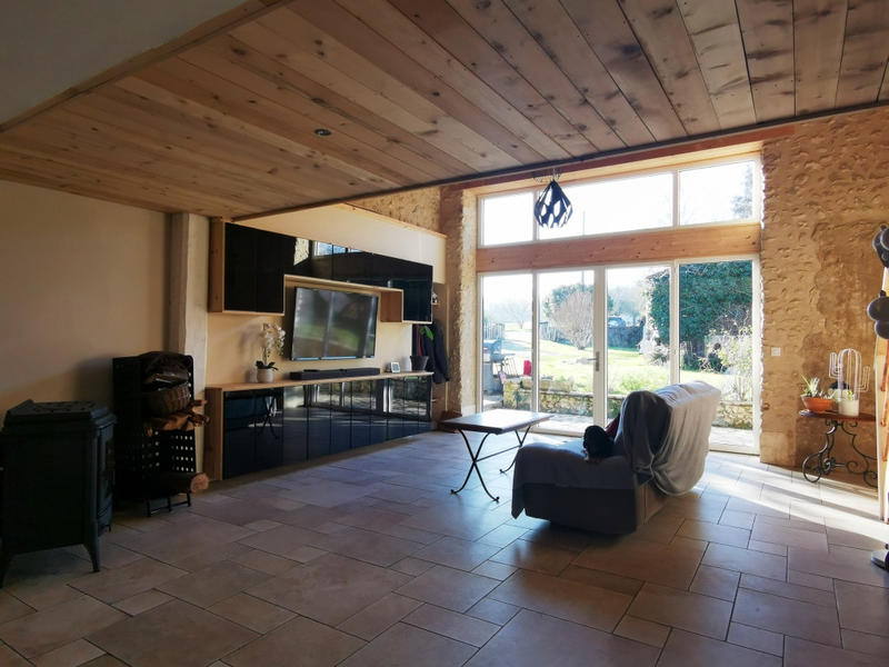 Maison - 248 m² - 10 pièces