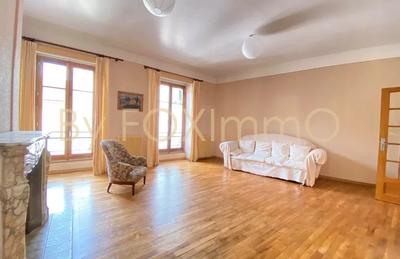 Appartement - 255 m² - 7 pièces