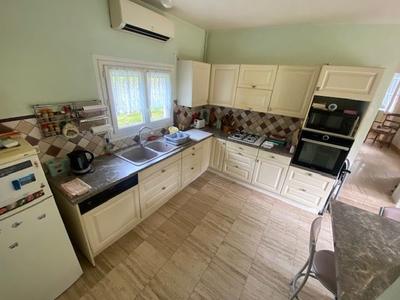 Maison - 195 m² - 7 pièces