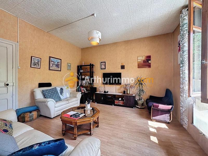 Maison - 187 m² - 7 pièces