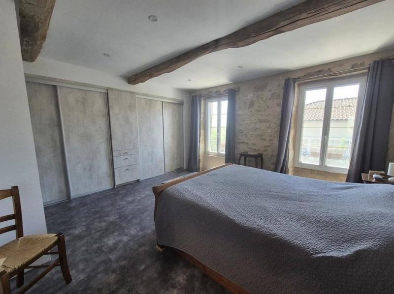 Maison - 290 m² - 7 pièces