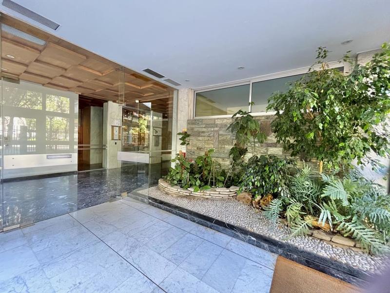 Appartement - 127 m² - 6 pièces