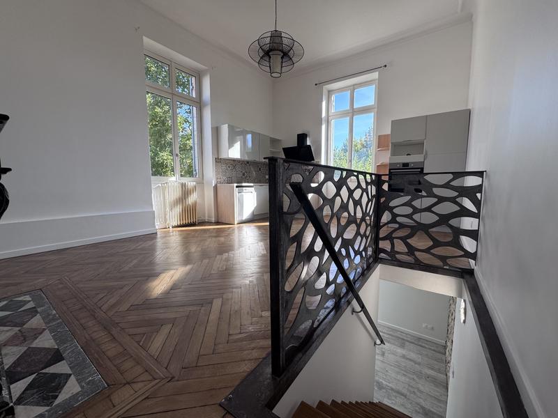 Appartement - 85 m² - 4 pièces