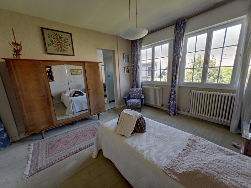 Maison ancienne - 210 m² - 7 pièces