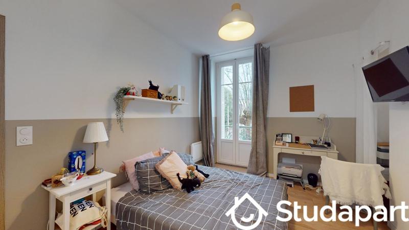 Chambre - 12 m² - 1 pièce