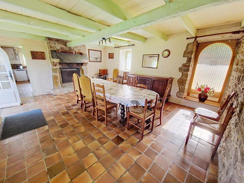 Maison - 278 m² - 13 pièces