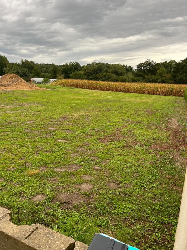 Terrain constructible - 1 080 m²