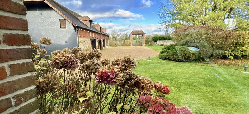 Maison ancienne - 240 m² - 7 pièces