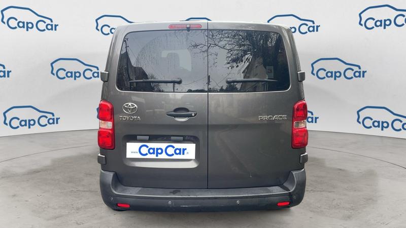 Toyota Proace Pro Ace Verso 1.5 Hdi Combi Dynamic 120 Chevaux - 9 places