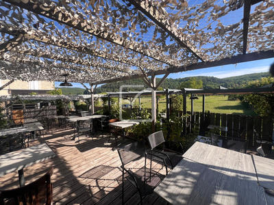 Maison de village - 250 m² - 10 pièces