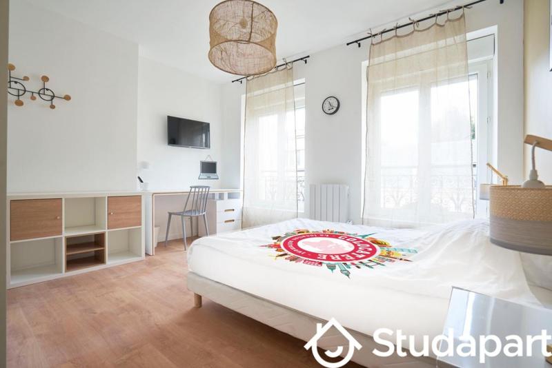 Chambre - 10 m² - 1 pièce