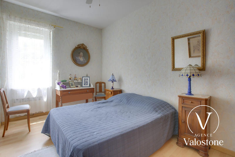 Maison traditionnelle - 188 m² - 7 pièces