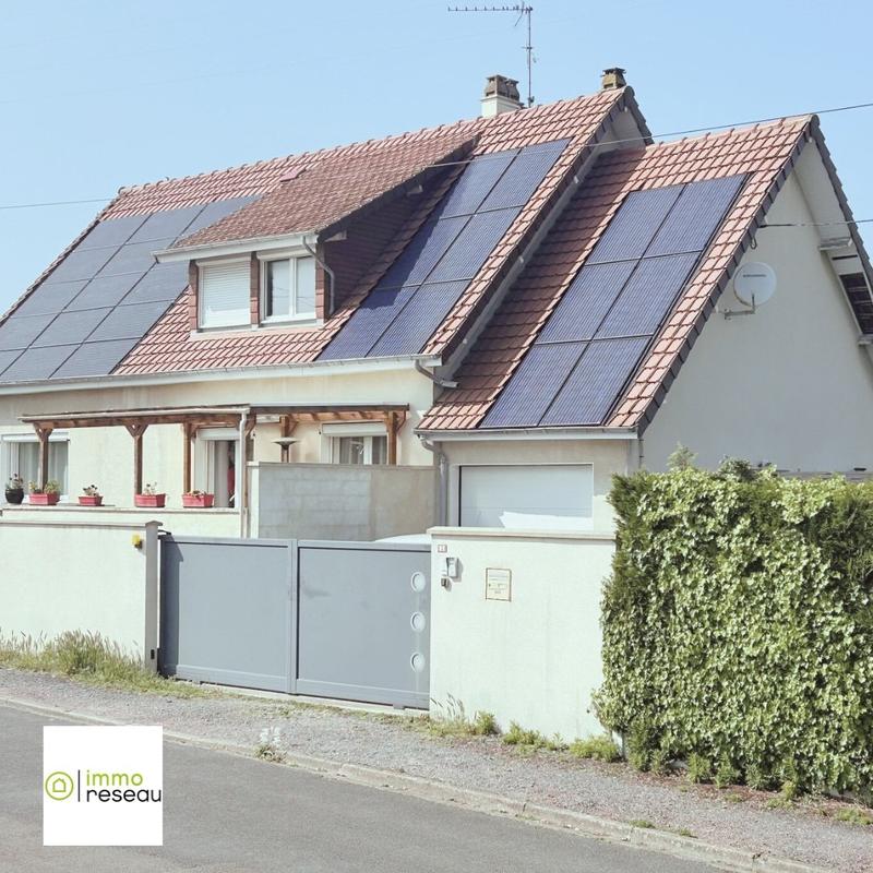 Maison - 94 m² - 4 pièces